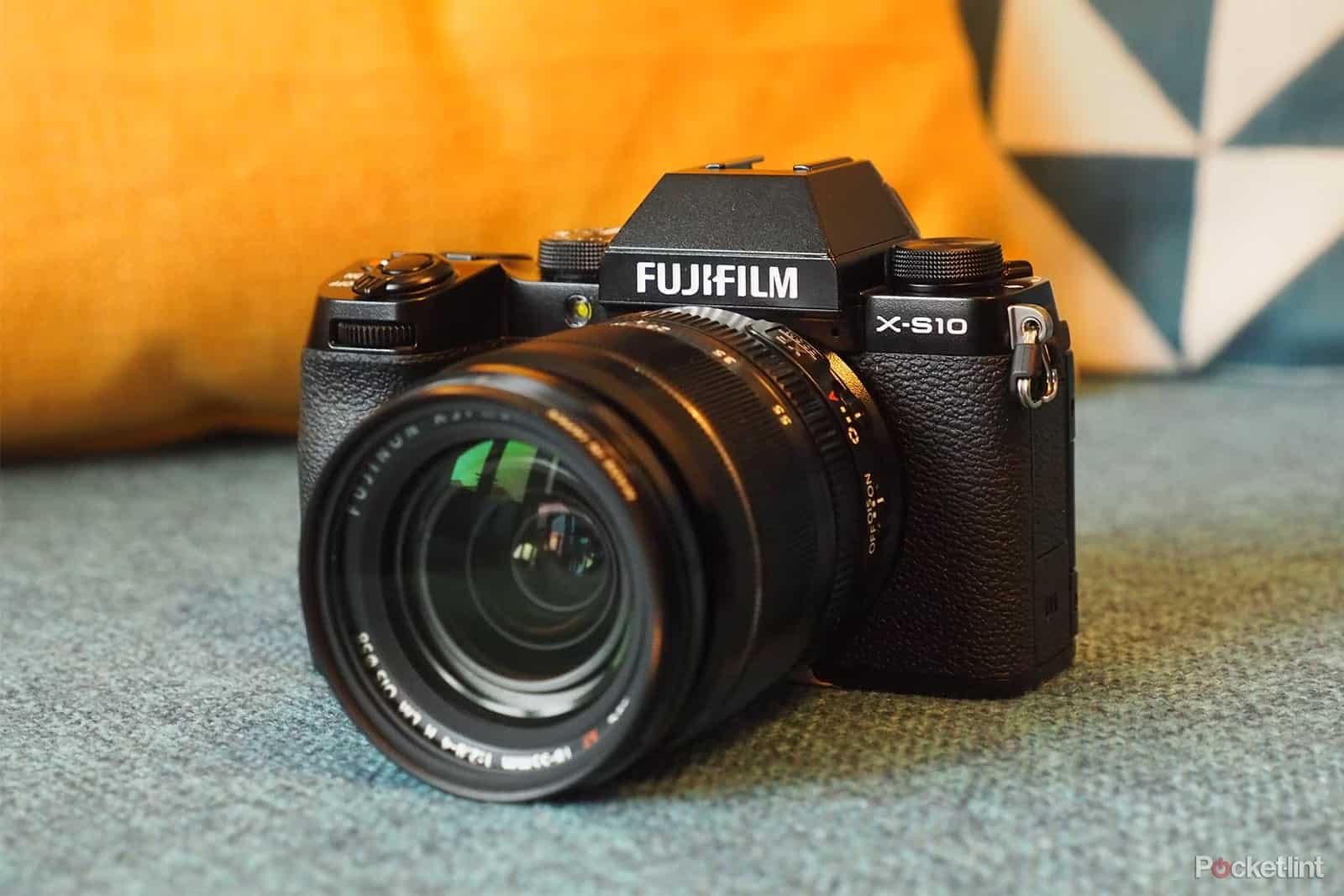 Fujifilm-X-S10