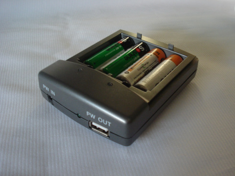 Carregador de pilhas USB