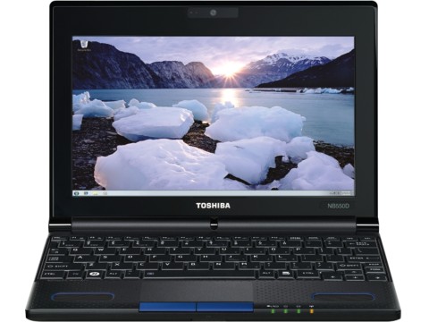 Toshiba NB550D: se já não bastasse a elegante APU dual-core C-50, ainda somos agraciados com uma excelente qualidade sonora e autonomia de pelo menos 8 horas...