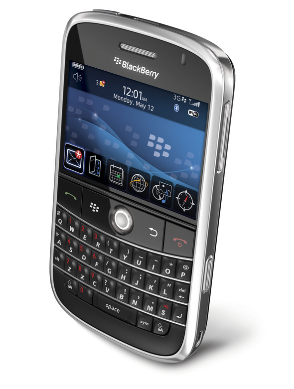 BlackBerry Bold 9000 e seu tradicional formato candybar 