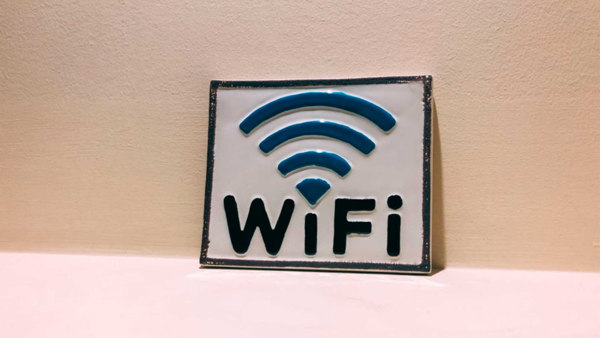 Como descobrir a senha do Wi-Fi pelo computador ou celular