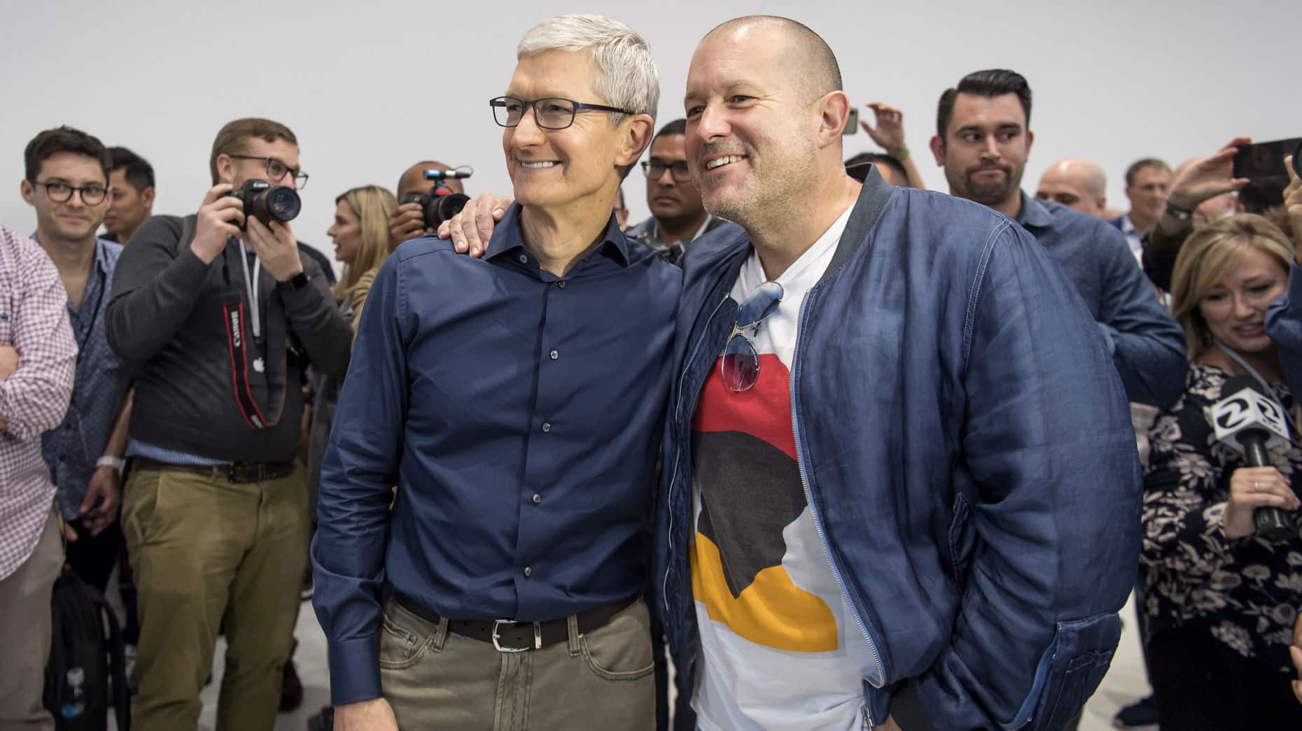 Apple termina su asociación con el diseñador del iPhone después de 30 años