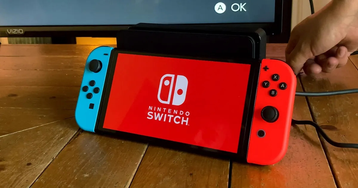 Nintendo alerta sobre os riscos de carregar a bateria do Switch com um cabo de celular