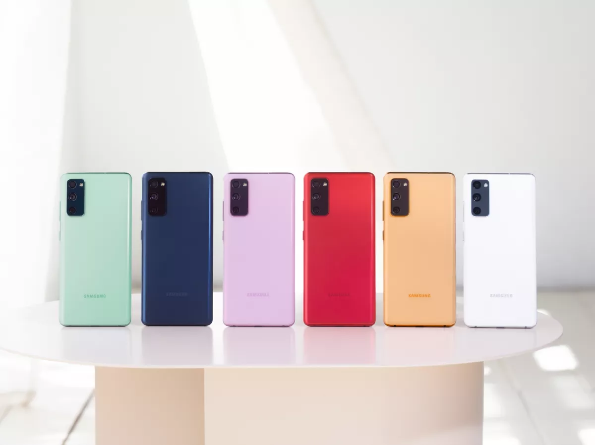 Galaxy S21 FE vs Xiaomi 11T Pro: celular top acessível mais