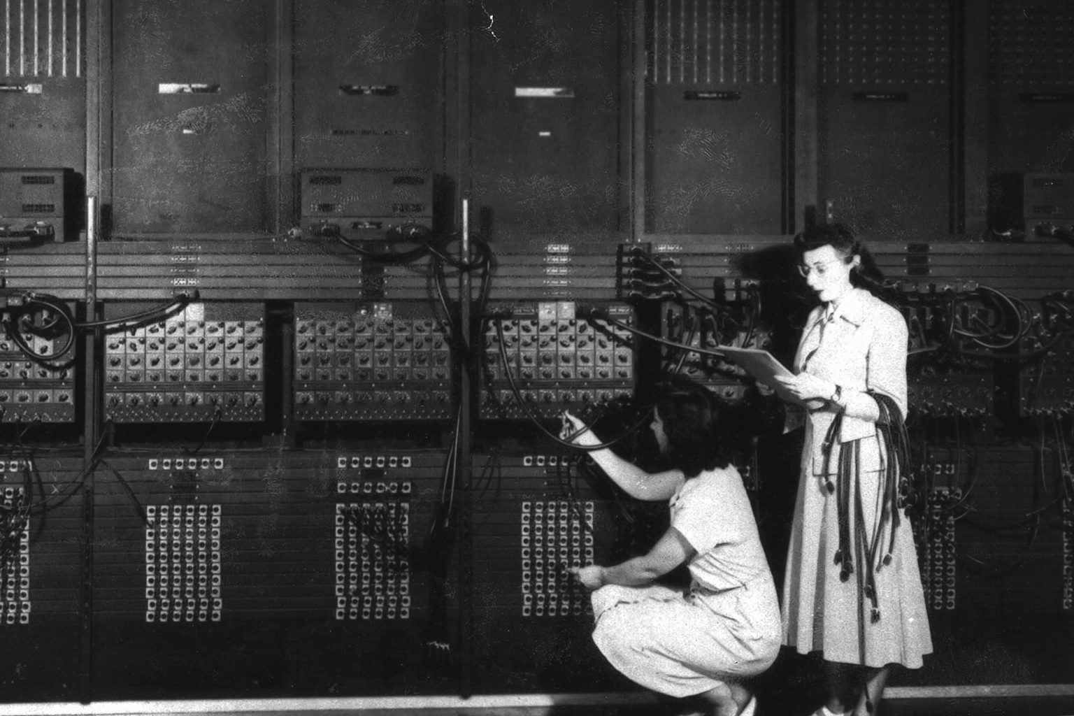 7 curiosidades sobre o ENIAC, um dos computadores mais ... - Hardware