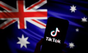 TikTok é banido na Austrália e multado no Reino Unido no mesmo dia