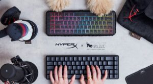 HyperX lança versões de seus acessórios gamers para animais de estimação