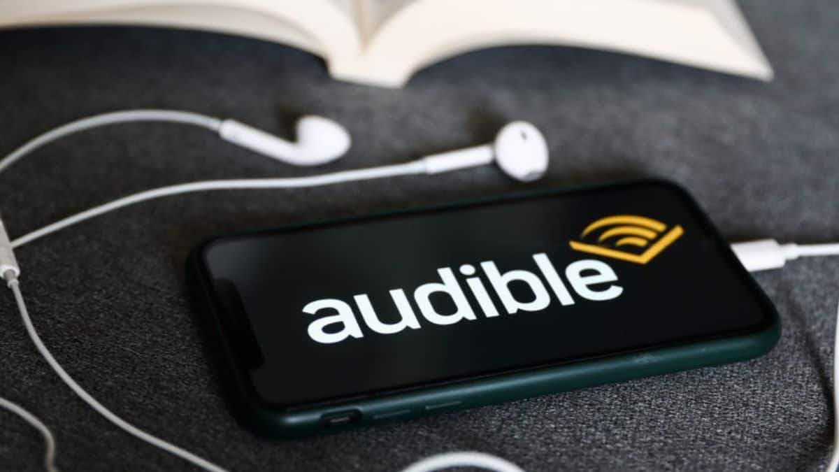 Audible: Amazon se prepara para lançar serviço de audiolivros no Brasil