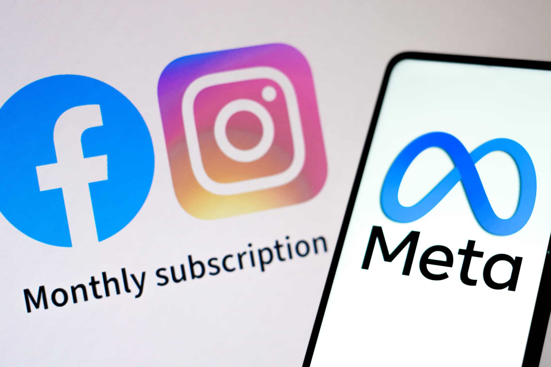 Meta pode cobrar US$ 14 para permitir que você use o Facebook e Instagram sem ver anúncios