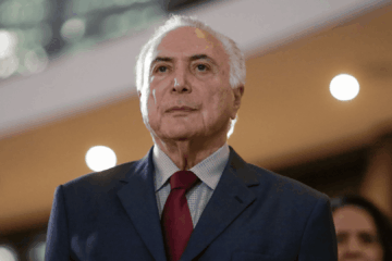 Gradiente contrata Michel Temer na briga contra a Apple