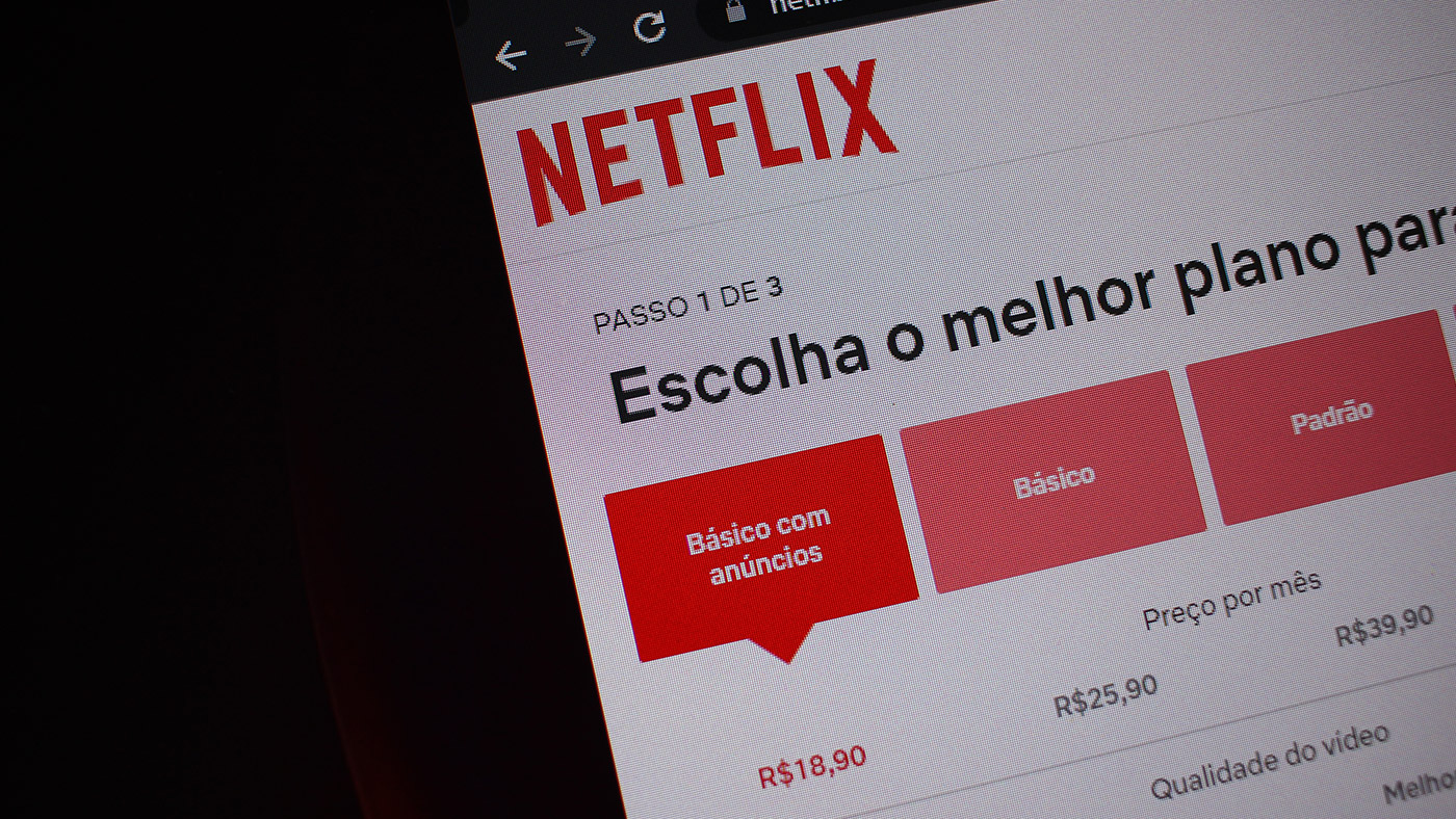Netflix (NFLX34) cancela plano básico no Brasil; confira os preços