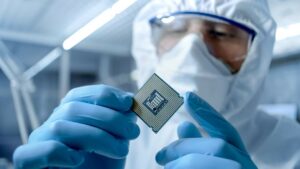 Intel foi a fabricante de chips que mais faturou em 2023, mas foi a NVIDIA que surpreendeu