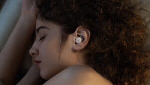 Anker apresenta fones de ouvido focados no sono que prometem bloquear roncos e despertar de forma suave