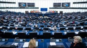 Parlamento Europeu aprova primeira lei no mundo para regular inteligência artificial