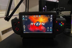 Usuário cria Steam Deck caseiro usando um Ryzen 5 5600G