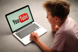 YouTube aprimora Controle Parental com opção de comentários apenas para leitura