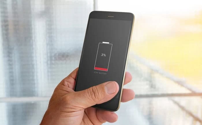 imagem da tela de um smartphone mostrando nível de bateria