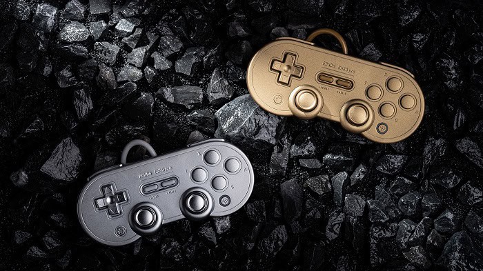 8BitDo completa 11 anos e comemora lançamento controles dourado e prateado 1 Controles dourado e prateado da 8BitDo