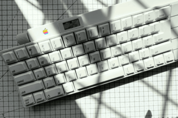 Teclado Apple de 1986 adaptado para Mac moderno