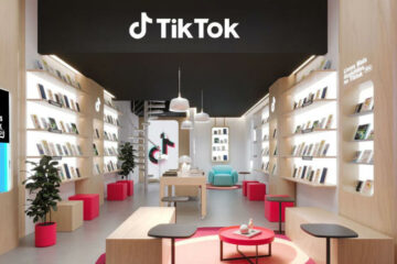 Tik Tok distribui livros em SP