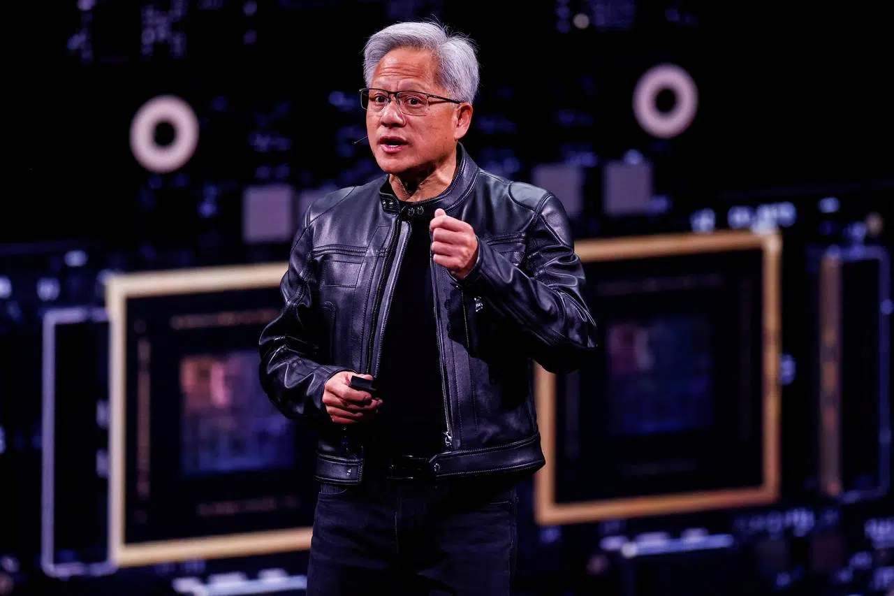 A Lei de Moore chegou ao fim. Entenda por que a NVIDIA aposta na Lei de Huang 1 Jensen Huang, CEO da NVIDIA