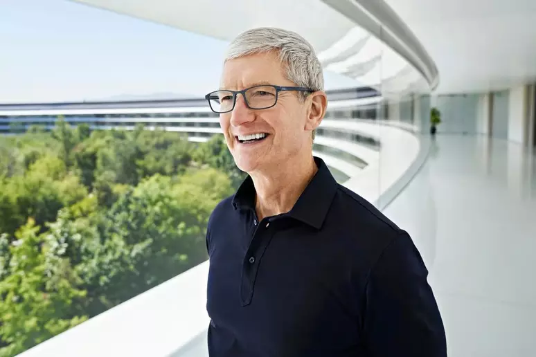 Por que a Apple segue investindo em filmes que fracassam nos cinemas? O CEO, Tim Cook, responde 2 tim cook 2000 e9041b8472c1431991e8ac9de672d2ab