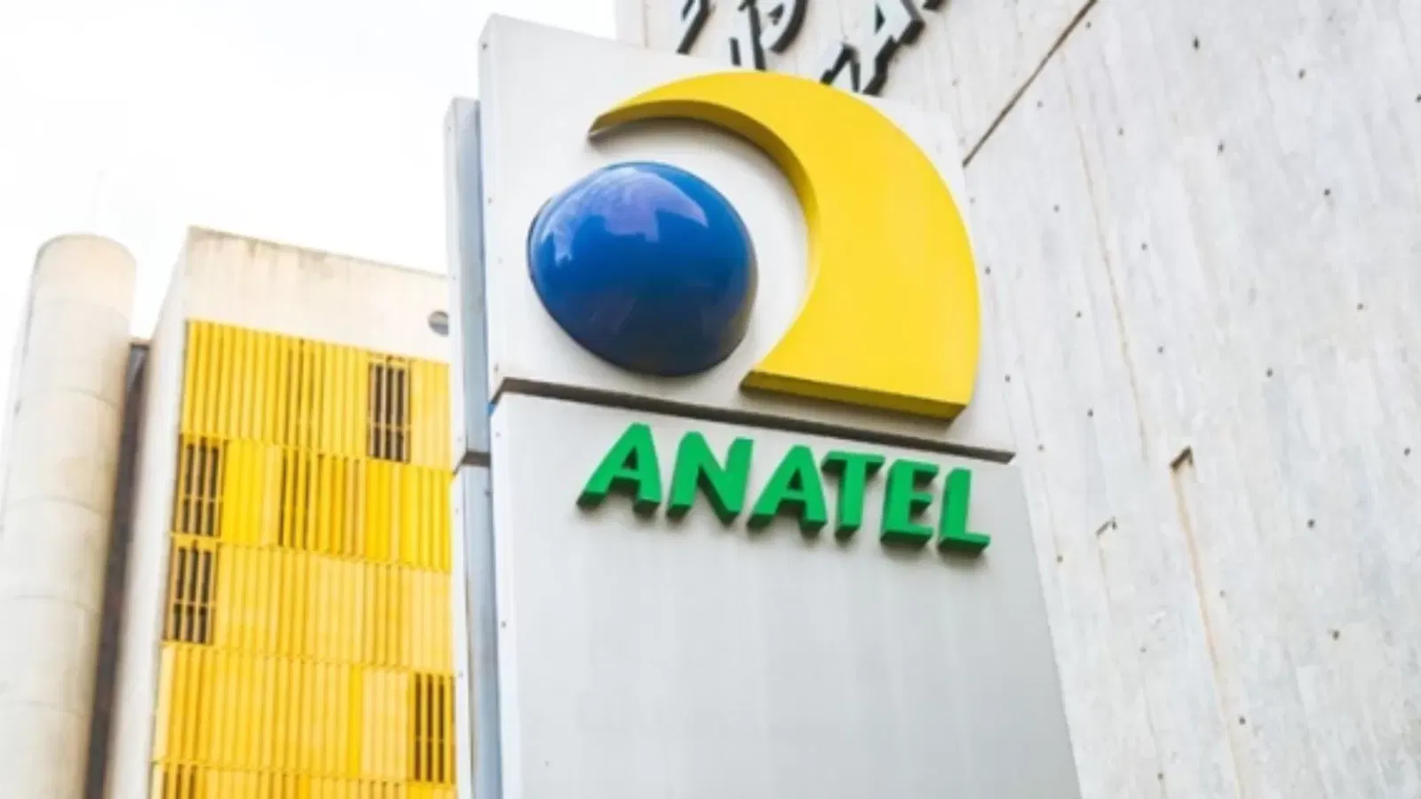 Anatel amplia regras de cibersegurança em telecom e já discute novos limites para IA, cloud e data centers