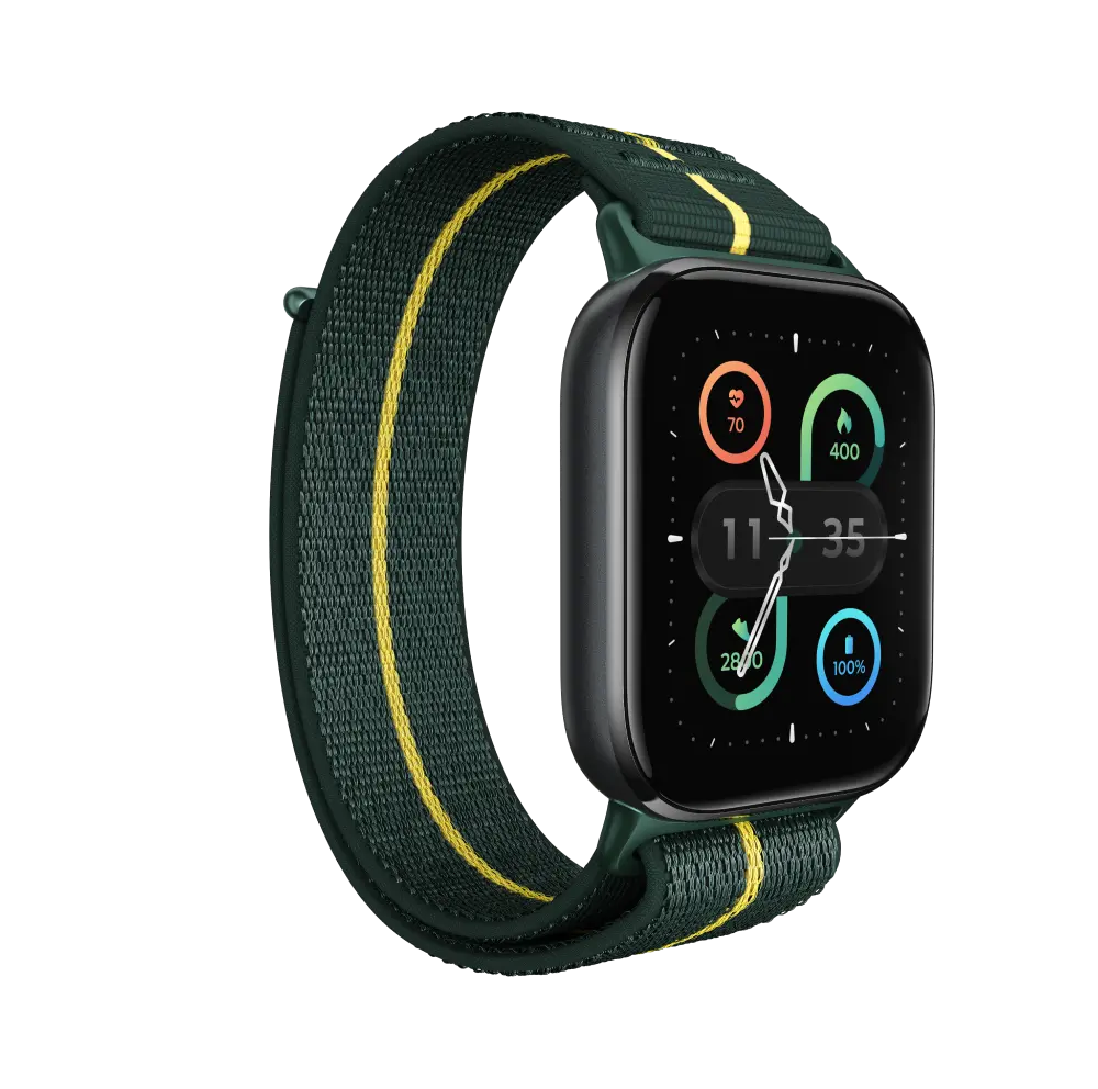 Moto Watch Fit com tela OLED e bateria de 16 dias está com desconto imperdível 1 Smartwatch Moto Watch Fit azul com tela quadrada exibindo tela de treino e cronômetro.