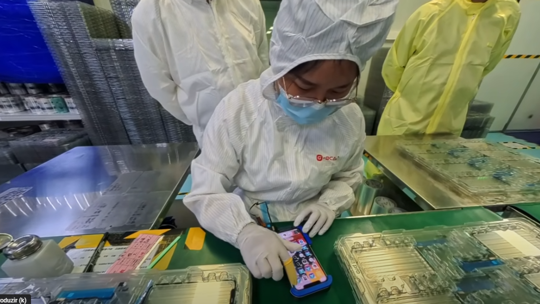 Veja imagens da fábrica chinesa que produz telas do iPhone 3 tela iphone
