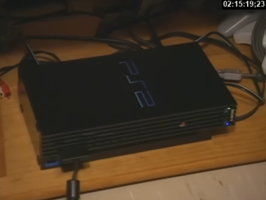 Vídeo de 2000 mostra como foi o início das vendas do PS2 nos EUA; assista aqui 5 Captura de tela 2025 10 28 143529