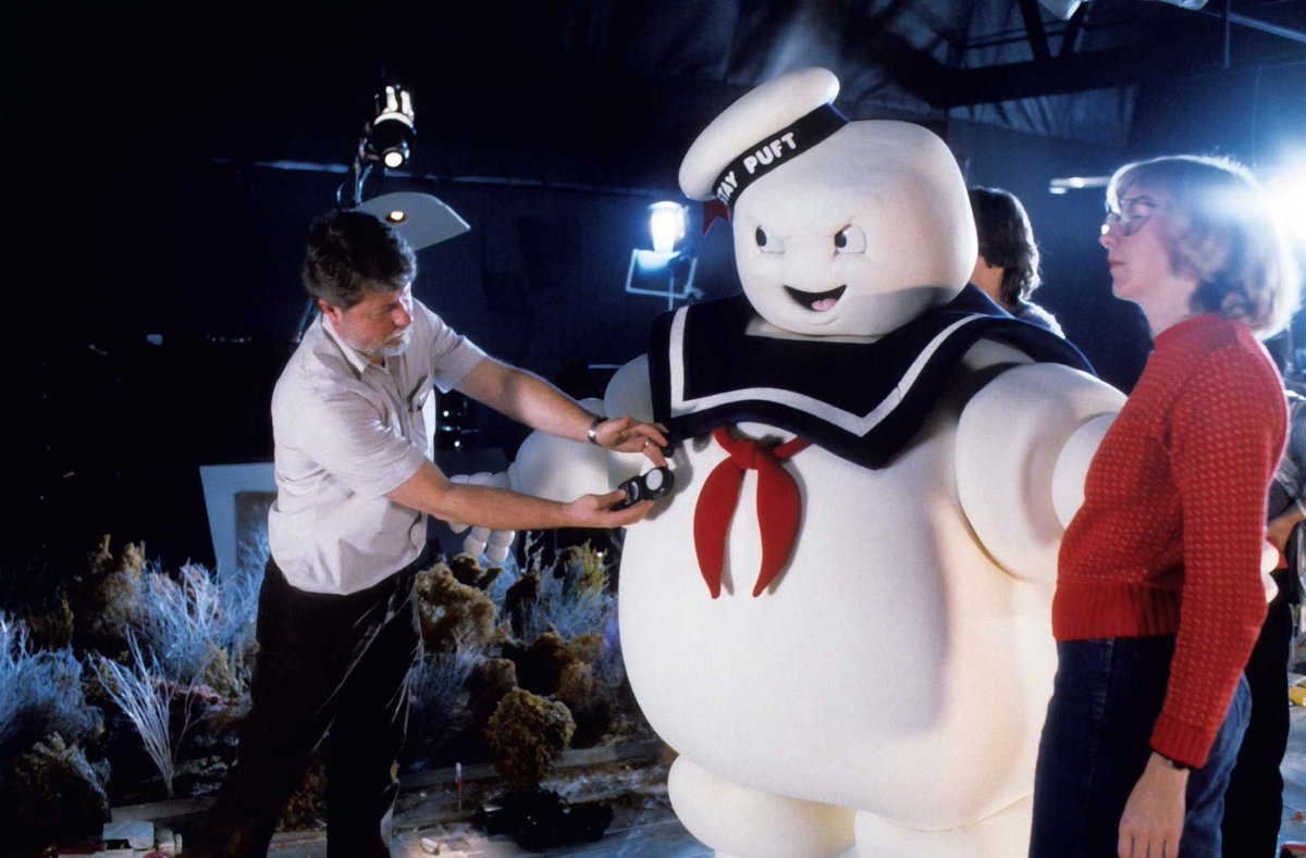 O Marshmallow gigante de Ghostbusters: os truques e detalhes por trás de uma das cena mais icônica dos anos 80 5 Fq5f9cvXoAEVt6c