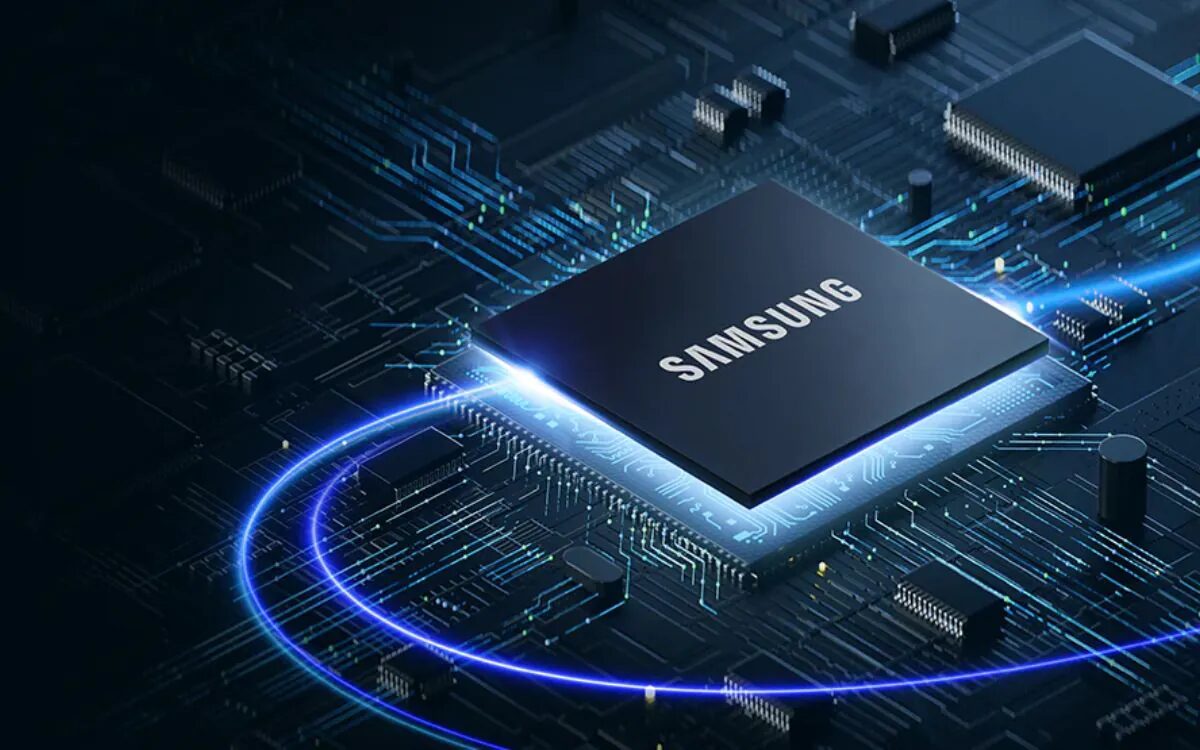 Chips de 0,2 nm e estruturas 3D podem redefinir o futuro da tecnologia em 15 anos 1 Renderização 3D de módulo semicondutor Samsung em placa de circuito iluminada em azul neon