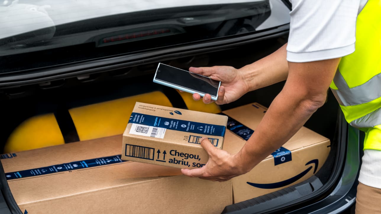 Nova operação de entregas da Amazon promete levar compras no mesmo dia ...
