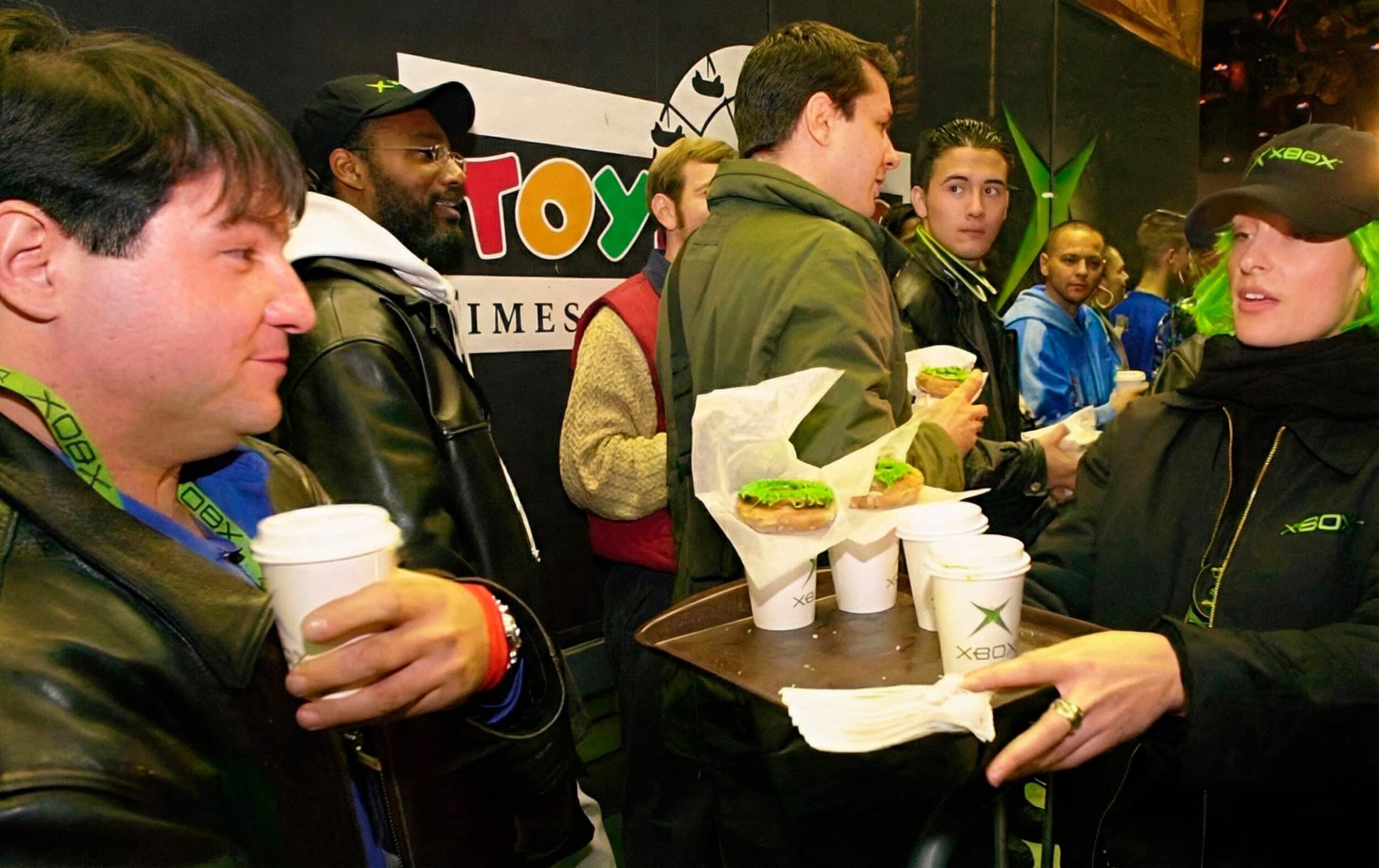Relíquia: veja imagens do lançamento do primeiro Xbox, em 2001 3 xbox 1