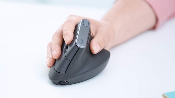 Adeus dor no pulso e nos ombros: teclado e mouse ergonômicos Logitech em oferta 4 5 4