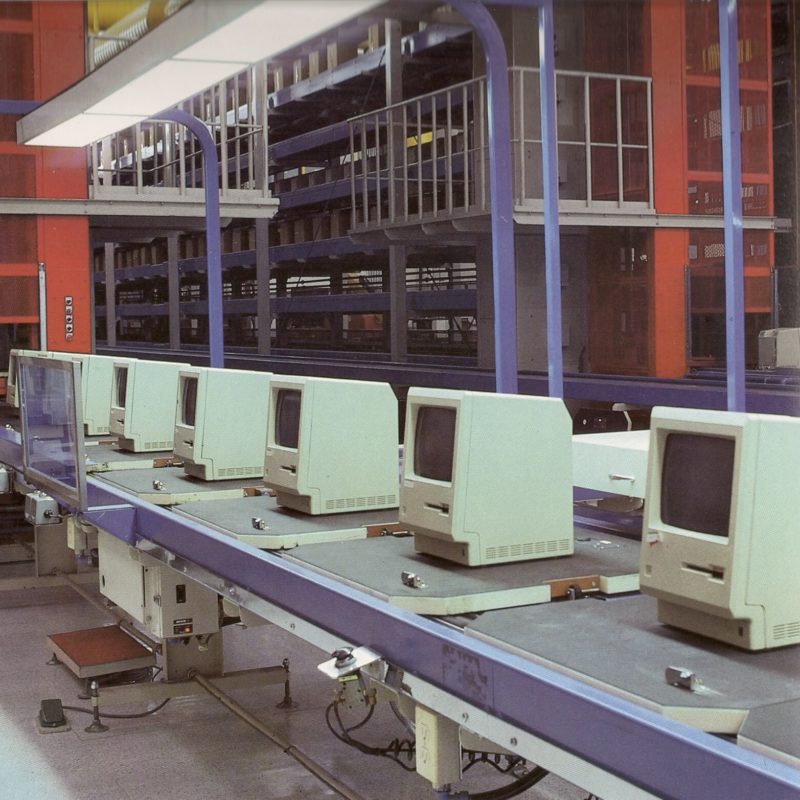 Antes de depender da China, Apple fabricou seus próprios Macs com robôs e meta ousada; mas foi um grande fiasco 2 Fábrica de computadores Macintosh dos anos 80