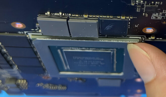 Golpe bizarro: RTX 4090 falsa com “GPU de plástico” é descoberta na China 1