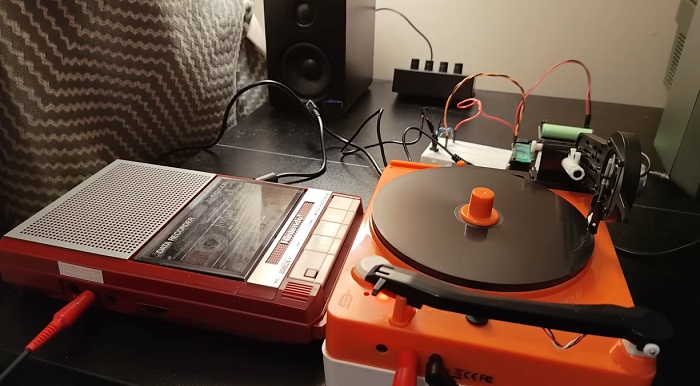 Carregar ROMs no Sega Genesis via vinil: o experimento maluco que quase funcionou 2 2 5