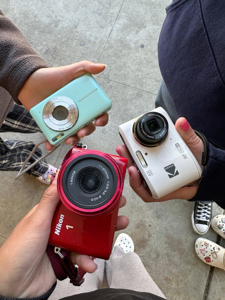Considerada extinta pelos smartphones, câmeras fotográficas digitais estão fazendo um retorno surpreendente graças ao interresse da Geração Z 1 96eb9c969dbb218d9eb5240384ff5fe5