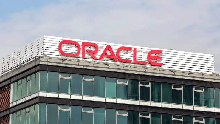 Setor de tecnologia ultrapassa 152 mil demissões em 2026 e IA aparece como motivo em 60% dos cortes 1 oracle