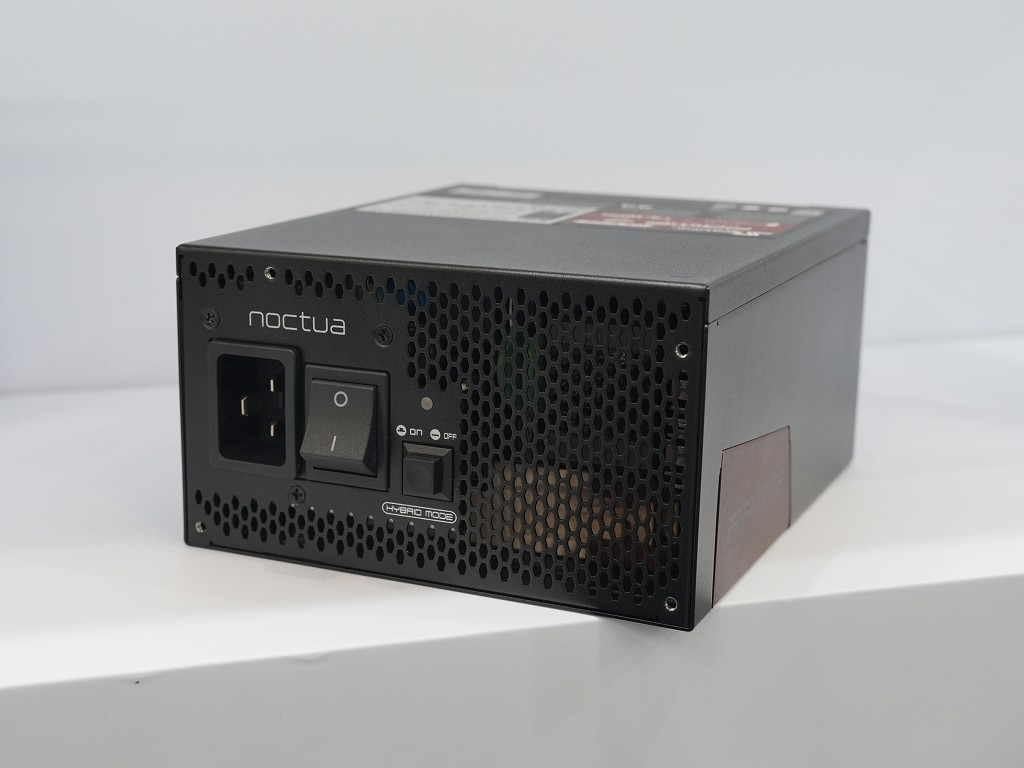 Seasonic anuncia versões 1300 W e 1600 W atualizadas da Prime TX Noctua Edition com proteção OptiGuard e novo fan NF-A12x25 G2 1 seasonicc