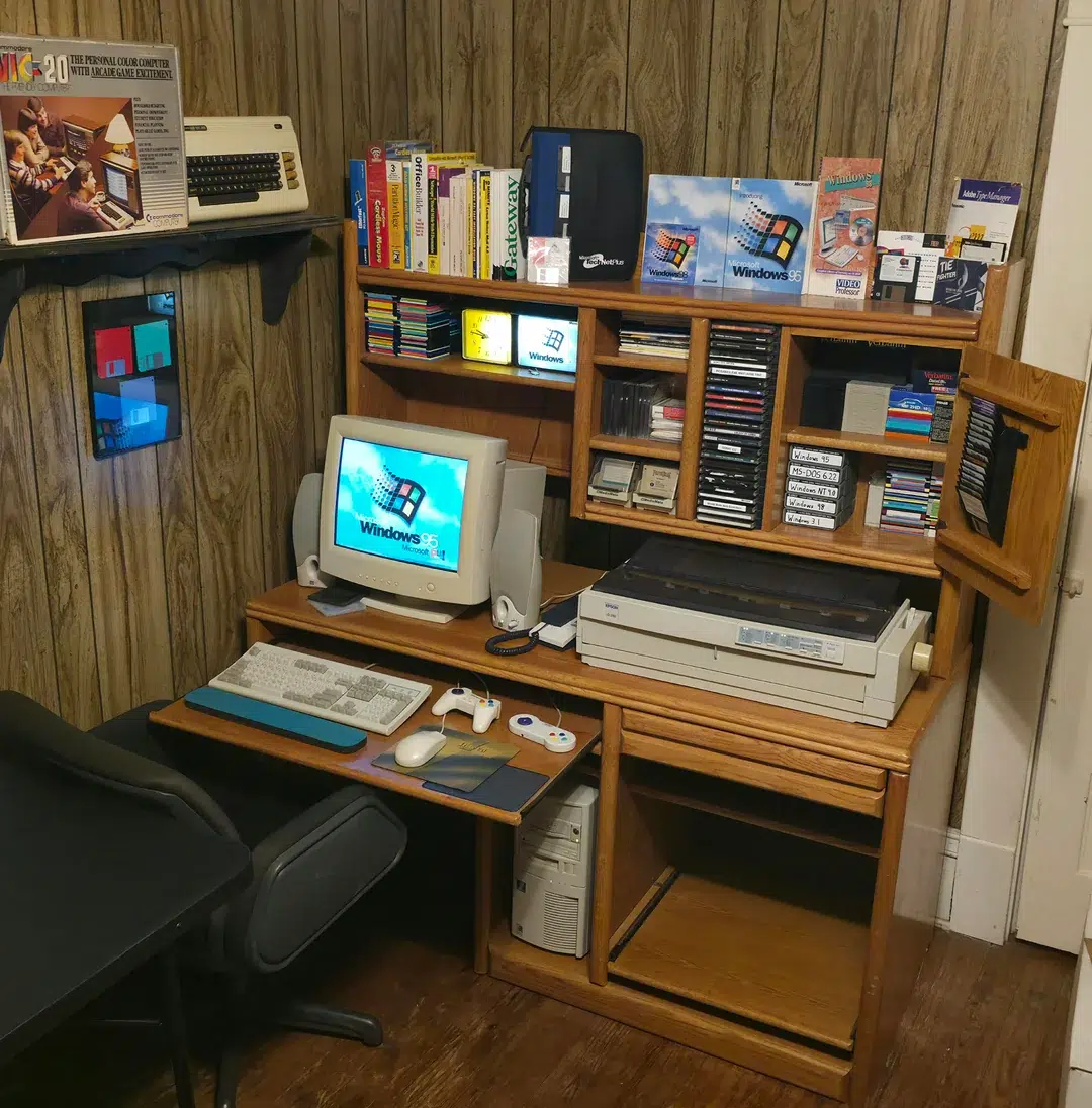 Esse cara começou a colecionar há 8 meses e já tem uma sala cheia de computadores lendários 2 some updates to my main computer setup v0 v21r1ci5lzyg1