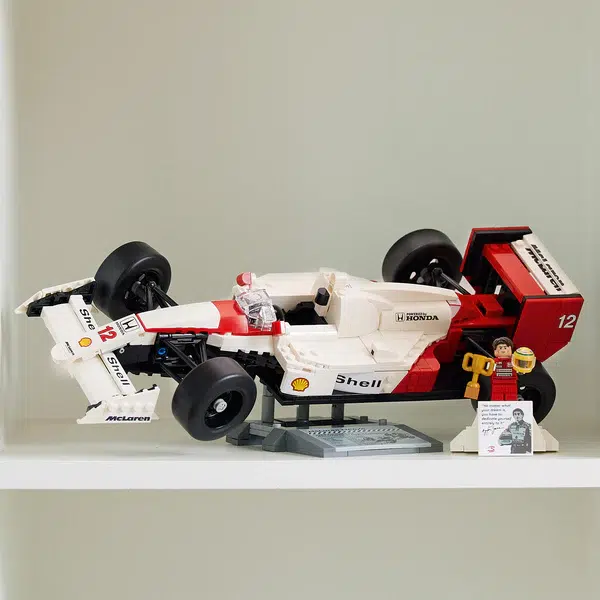 LEGO da lendária McLaren de Ayrton Senna está com 50% de desconto na Amazon 1 senna