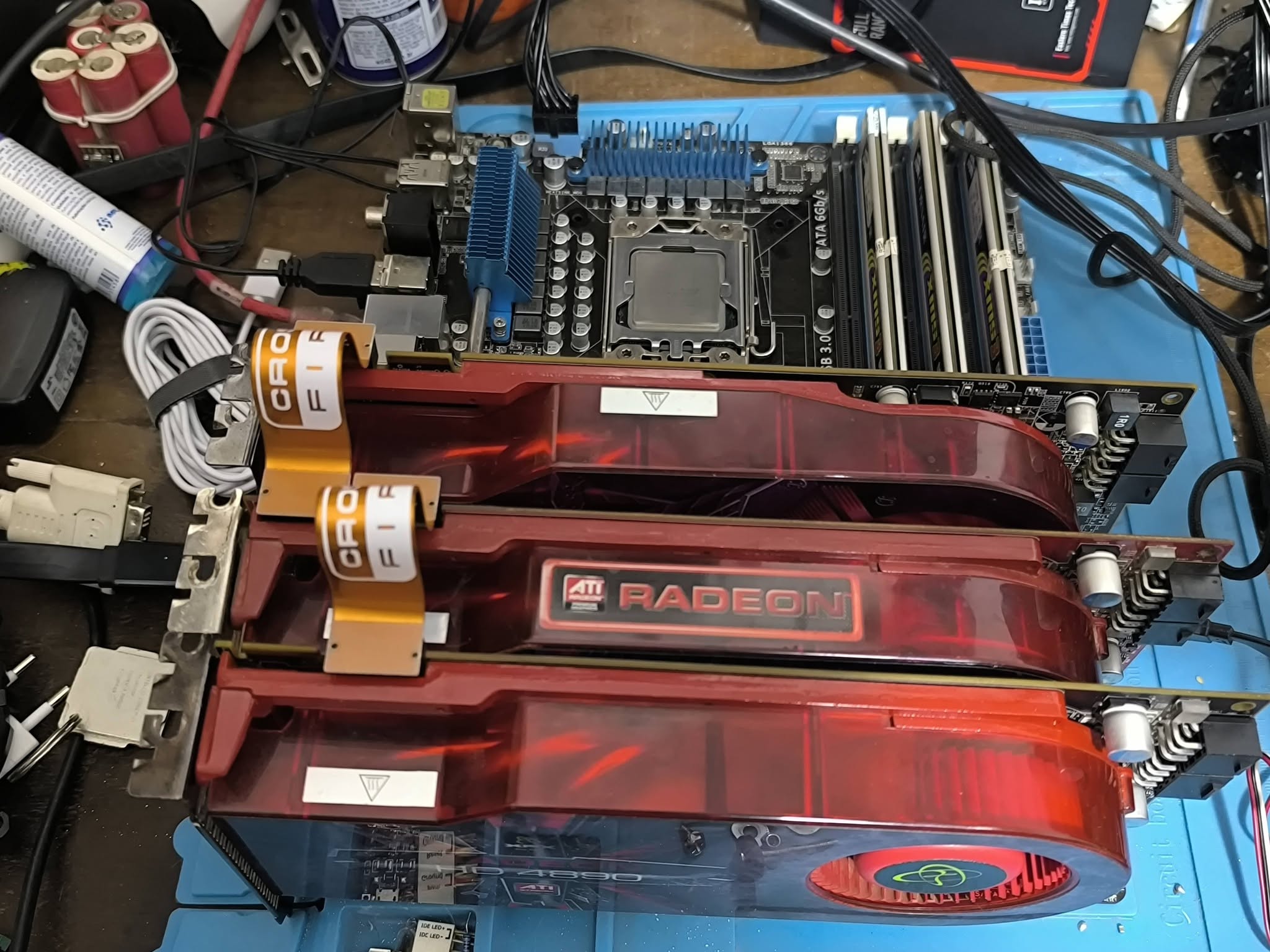 Brasileiro monta PC com três Radeon HD 4890 para reviver CrossFire e brinca: “só preciso de um patrocinador de fonte” 3 779896733 27391171970562175 59792982685236955 n