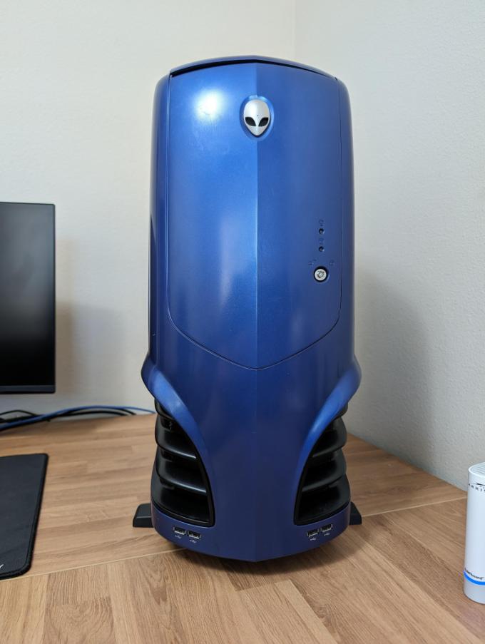 Alienware P2: este gabinete lançado há 20 anos ainda é desejado por entusiastas e colecionadores; conheça sua história 3 foundonealienwarearea51predato 5ae55ea1 4930 4ada 9d9b b5d811f8c6d5 2111517822