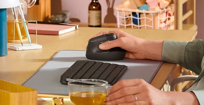Mouse Logitech Lift Vertical com 23% de desconto: alívio para os pulsos e mais conforto no dia a dia 2 2 1 6