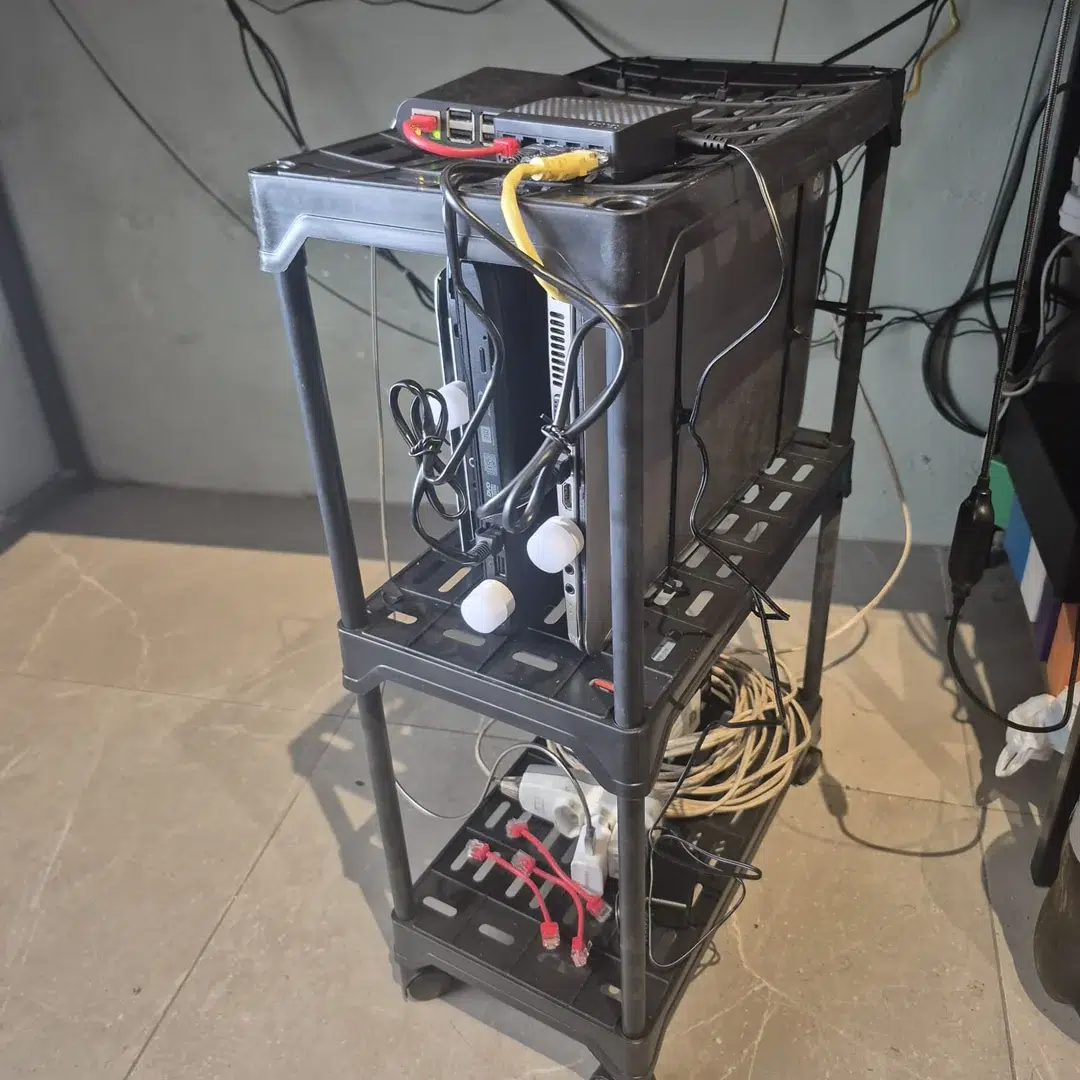 Brasileiro reaproveita notebooks antigos e gasta só R$ 130 para montar homelab com servidor de Minecraft e NAS 1 meu homelab de baixissimo custo v0 t7h7wdfb6orh1