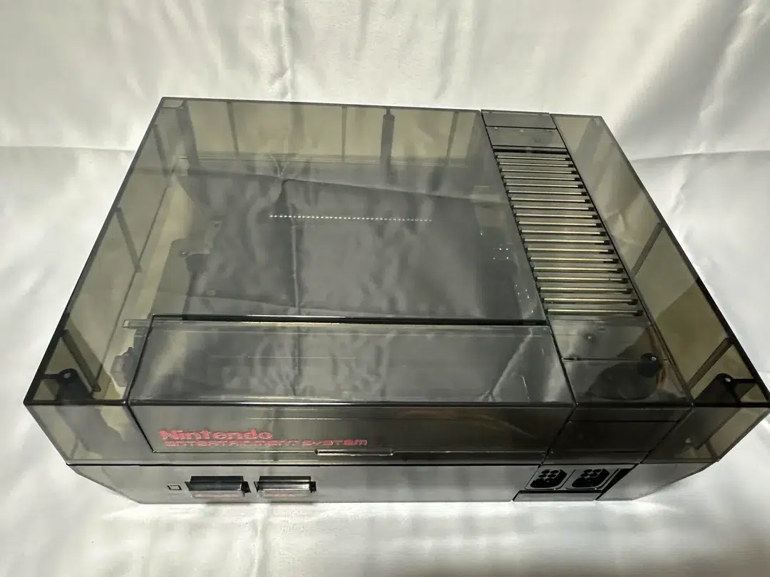 NES destruído ganha segunda vida com carcaça transparente e resultado é impressionante 2 restored a destroyed nes with a transparent shell v0 42euzrmtktmh1
