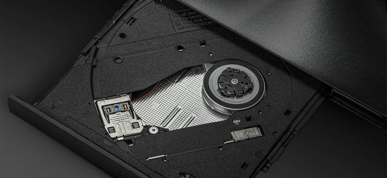 Cuidado ao comprar Blu-ray: devs do emulador de PS3 alertam sobre "drives falsificados"