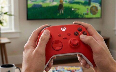 Marinha dos EUA usa controle estilo Xbox para disparar laser contra drones
